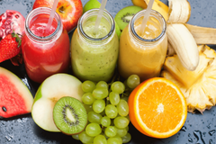 Vì sao mẹ sau sinh nên uống sinh tố trái cây?