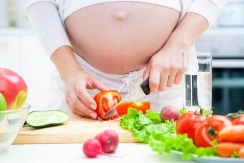 Hành trang dinh dưỡng quan trọng cho mẹ bầu trong suốt thai kỳ