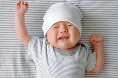 5 nguyên nhân khiến trẻ khóc đêm