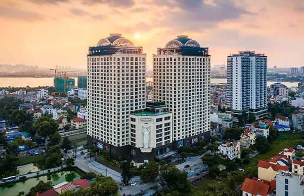 D’. Le Roi Soleil – Quảng An