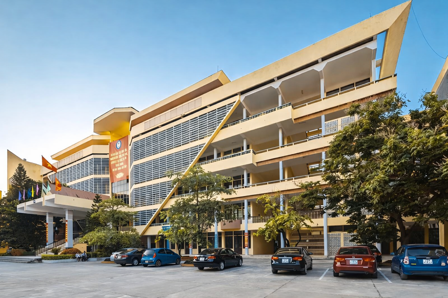 Học viện Tài chính