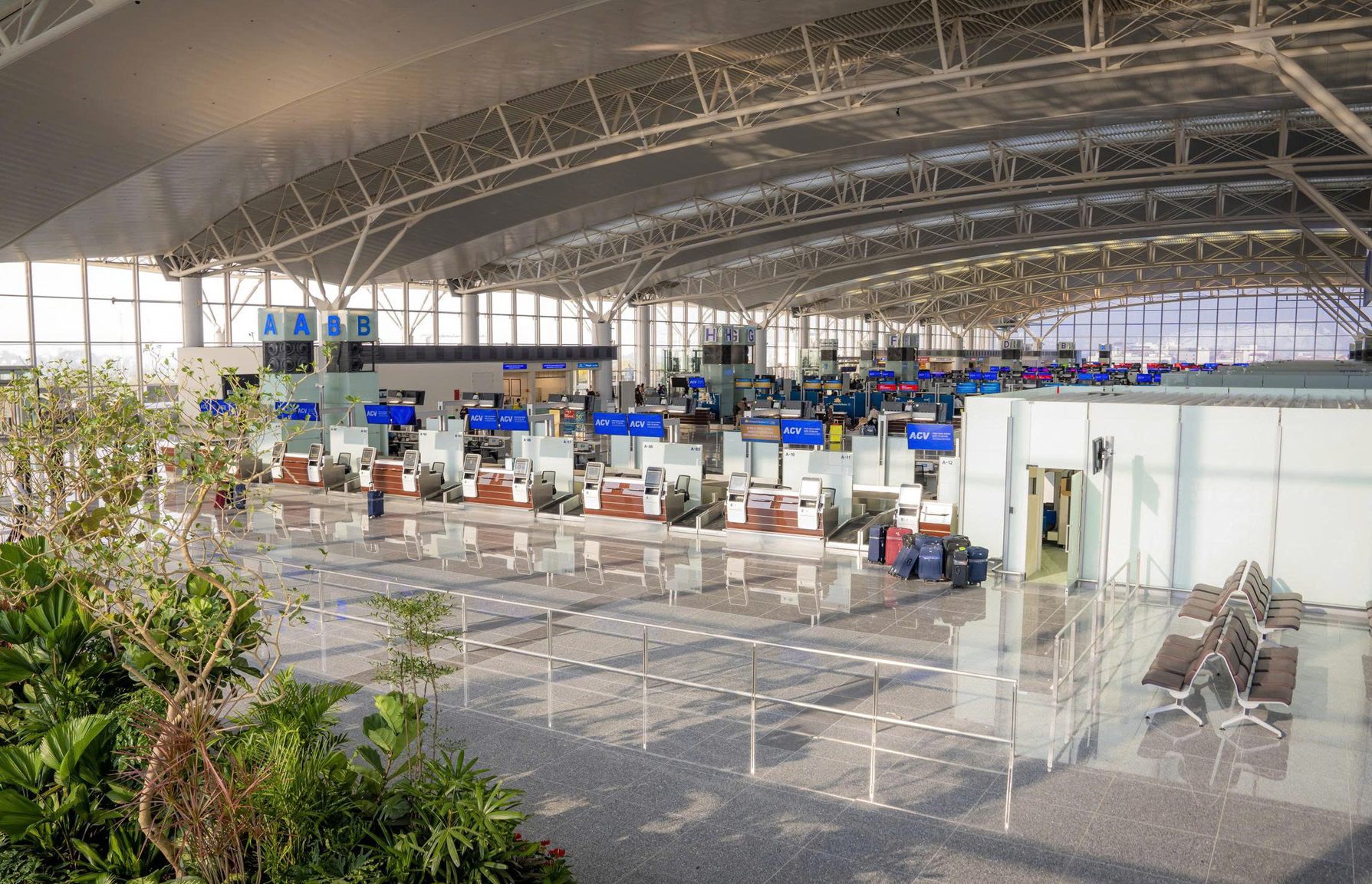 Nhà ga hành khách T2 Cảng hàng không quốc tế Nội Bài