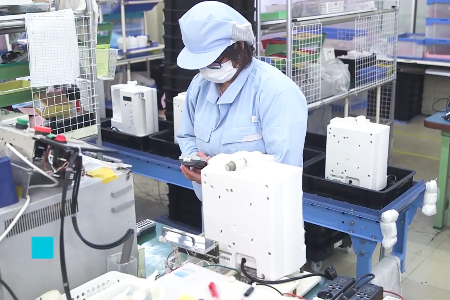 Mỗi máy Kangen đều được sản xuất thủ công