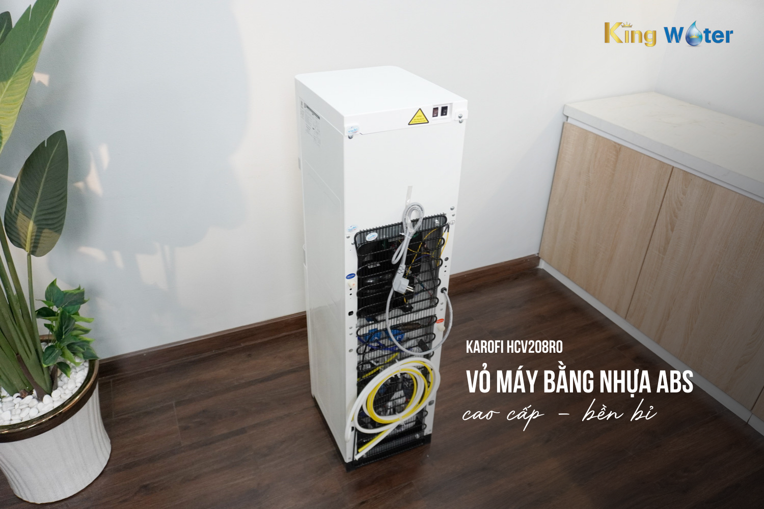 Karofi HCV208RO cấu tạo từ nhựa ABS cao cấp