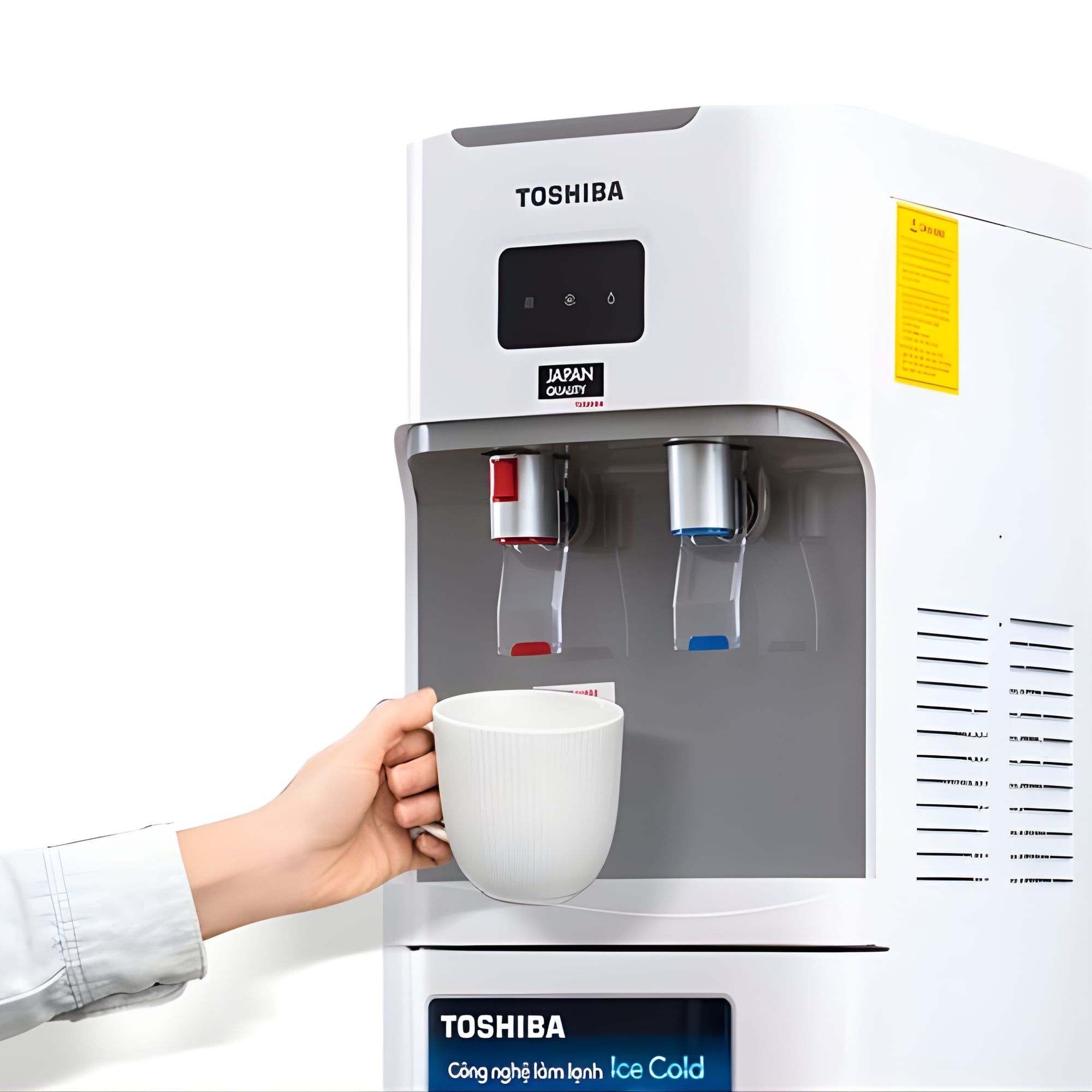 Máy đáp ứng đa dạng nhu cầu sử dụng của mọi người từ pha cà phê, pha trà,... hoặc nước lạnh để uống