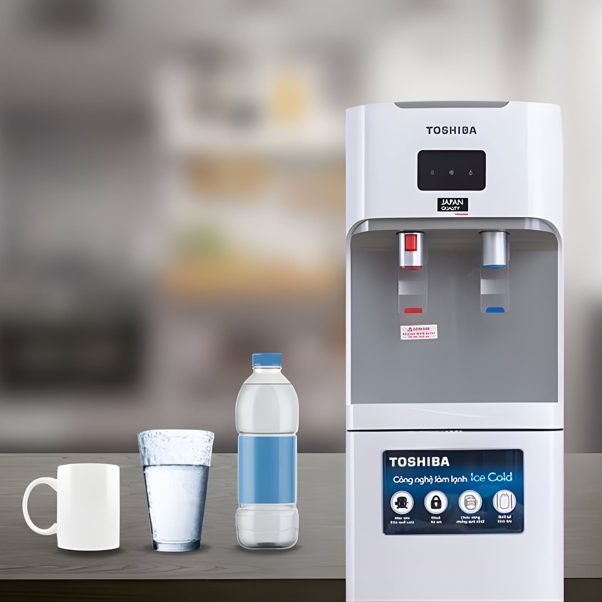 Máy được trang bị khay chứa nước tràn có kích thước lớn