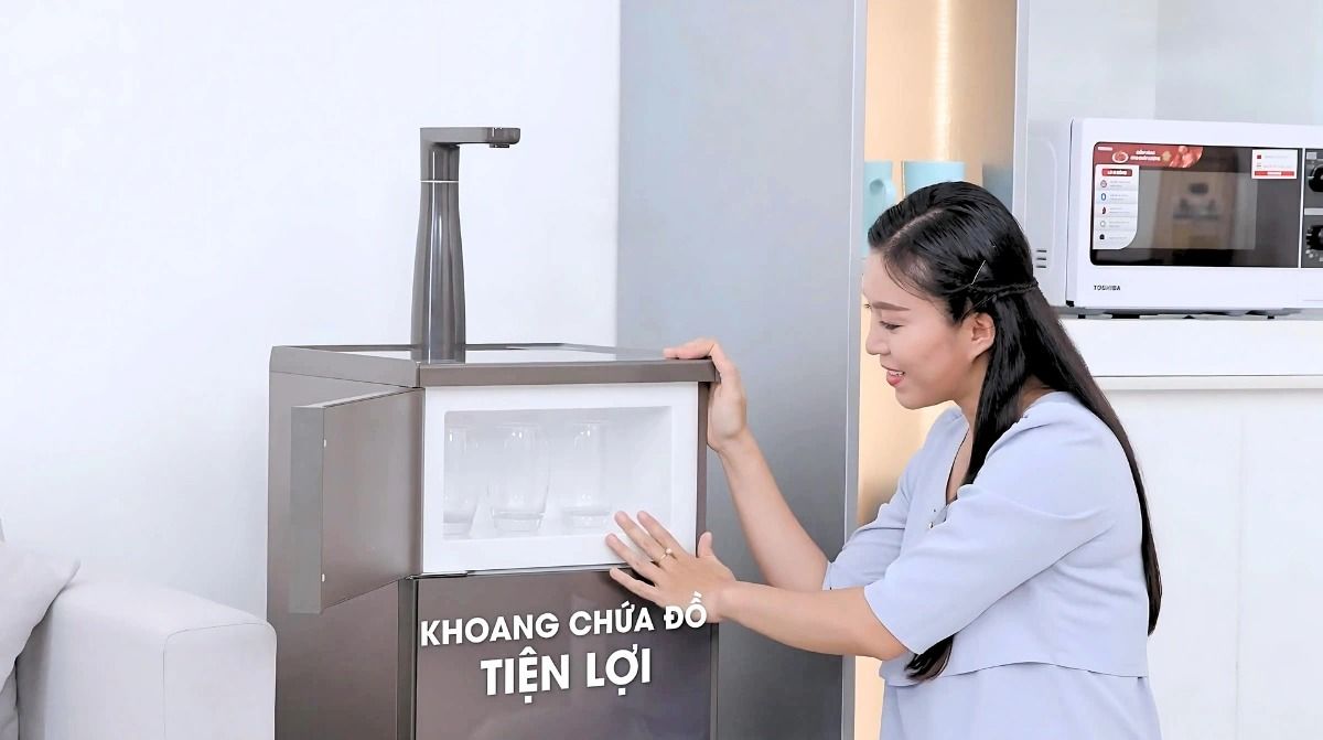 Khoang chứa hỗ trợ bảo quản ly tách hoặc các vật dụng khác một cách vệ sinh