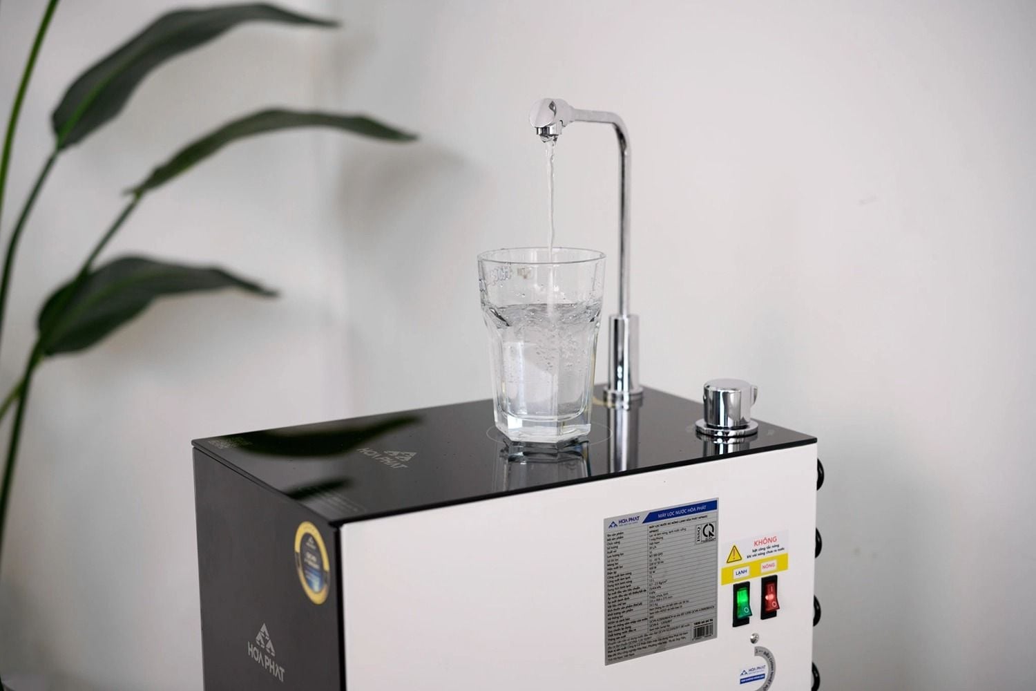 Bảng điều khiển núm vặn cơ dễ dàng điều chỉnh chế độ nước