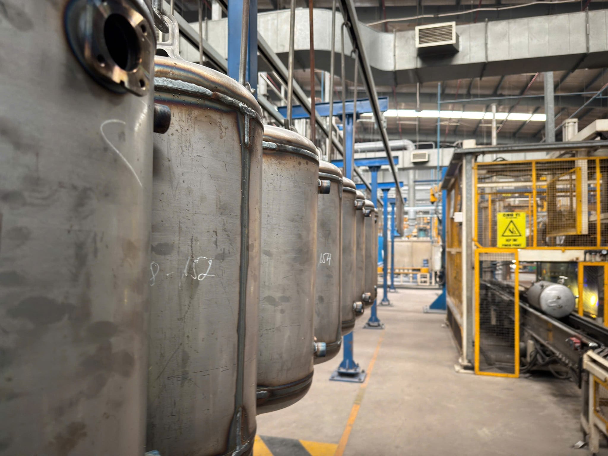 Dung tích bình chứa 180L tráng men cao cấp