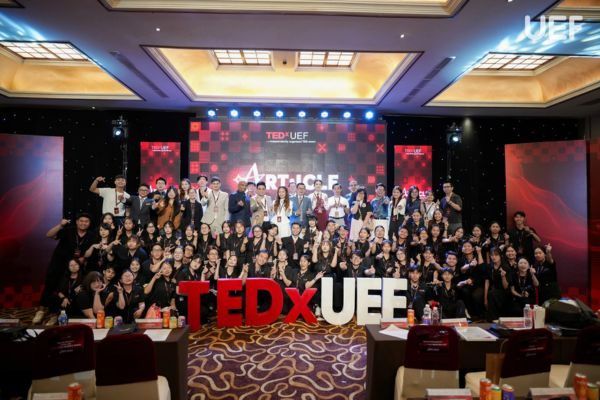 [FEELING MEDIA X UEF] GHI LẠI NHỮNG KHOẢNH KHẮC TRUYỀN CẢM HỨNG TẠI SỰ KIỆN TED x UEF