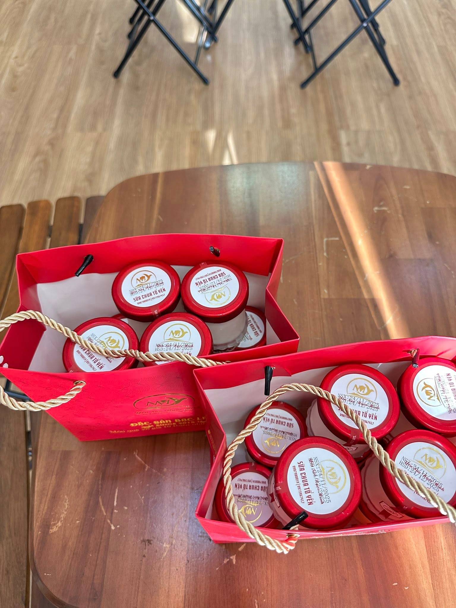 Các Chị Ưng Yến Nóng Nhắn Em Trước Nha