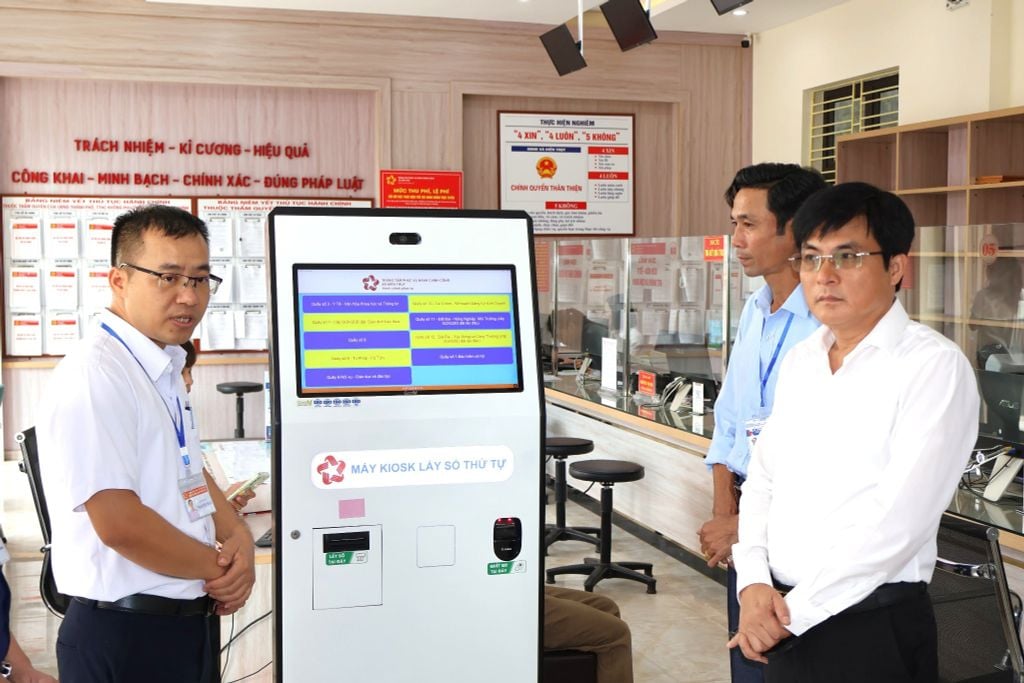 Triển Khai Kiosk Dịch Vụ Công Tại Xã Kiến Thụy