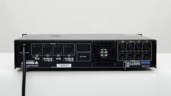 Đẩy dBacoustic EA406