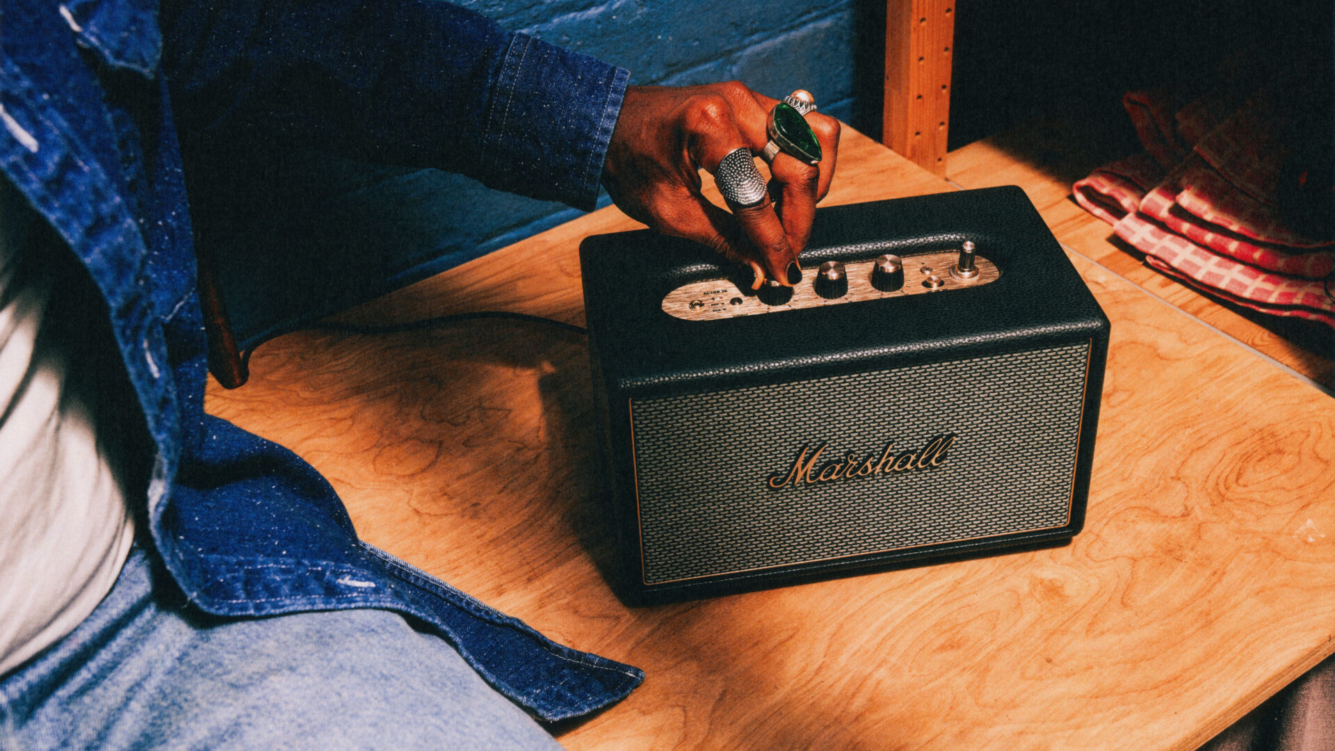 Loa Bluetooth cố định Marshall Acton IV chính hãng mới nhất giá rẻ