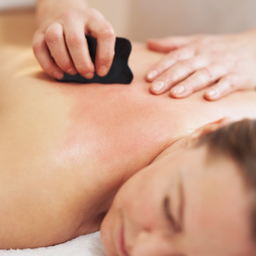 Cách dùng gua sha cho vai cổ đúng cách (giảm căng cơ và thư giãn hiệu quả)