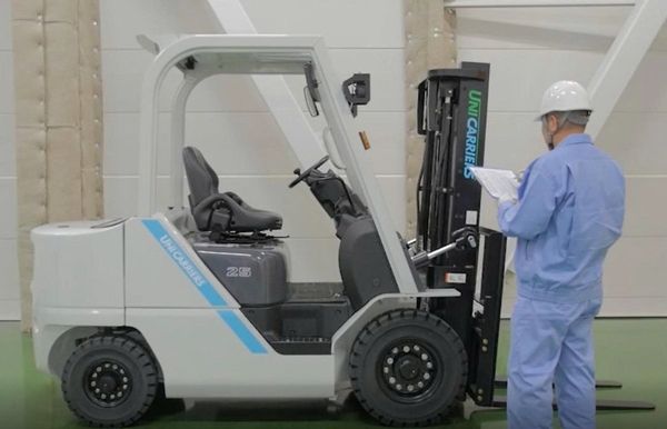 Hướng Dẫn Chi Tiết Thủ Tục Nhập Khẩu Xe Nâng Chính Xác Nhất