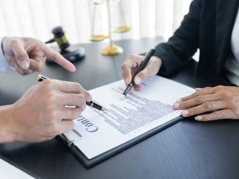Những Điều Khoản Quan Trọng Trong Hợp Đồng Ngoại Thương