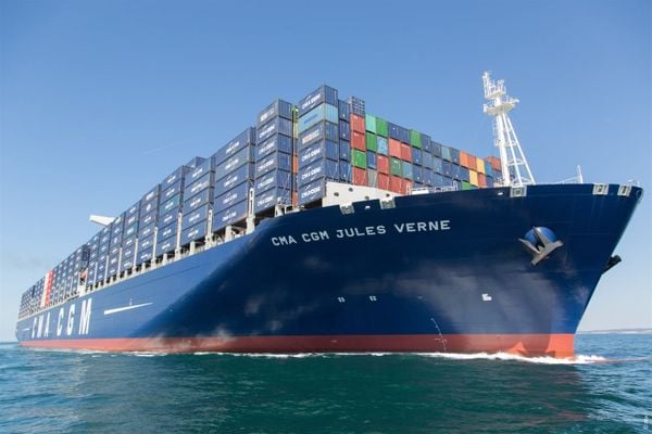 Container Bị Roll Over Là Gì? Cách Hạn Chế Rủi Ro