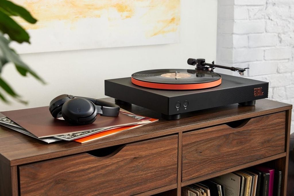 mam-dia-than-jbl-spinner-bt-chinh-hang