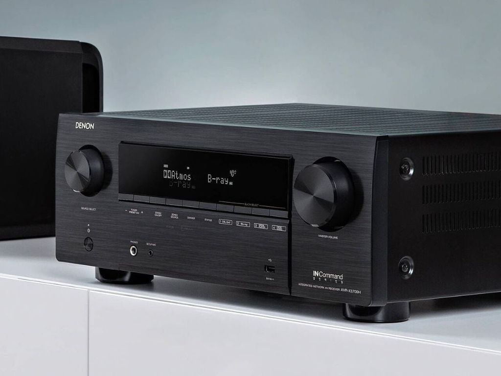 amply-denon-avr-x3700h-de-dang-phoi-ghep-trong-bo-dan-xem-phim-5-1