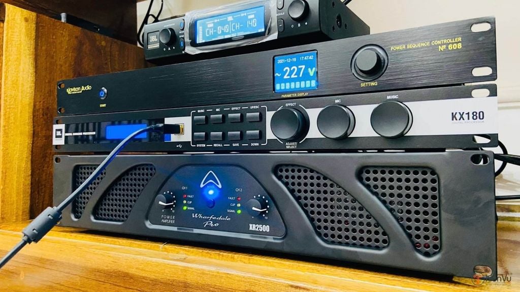 amply-karaoke-wharfedale-xr2500-trong-dan-all-in-one