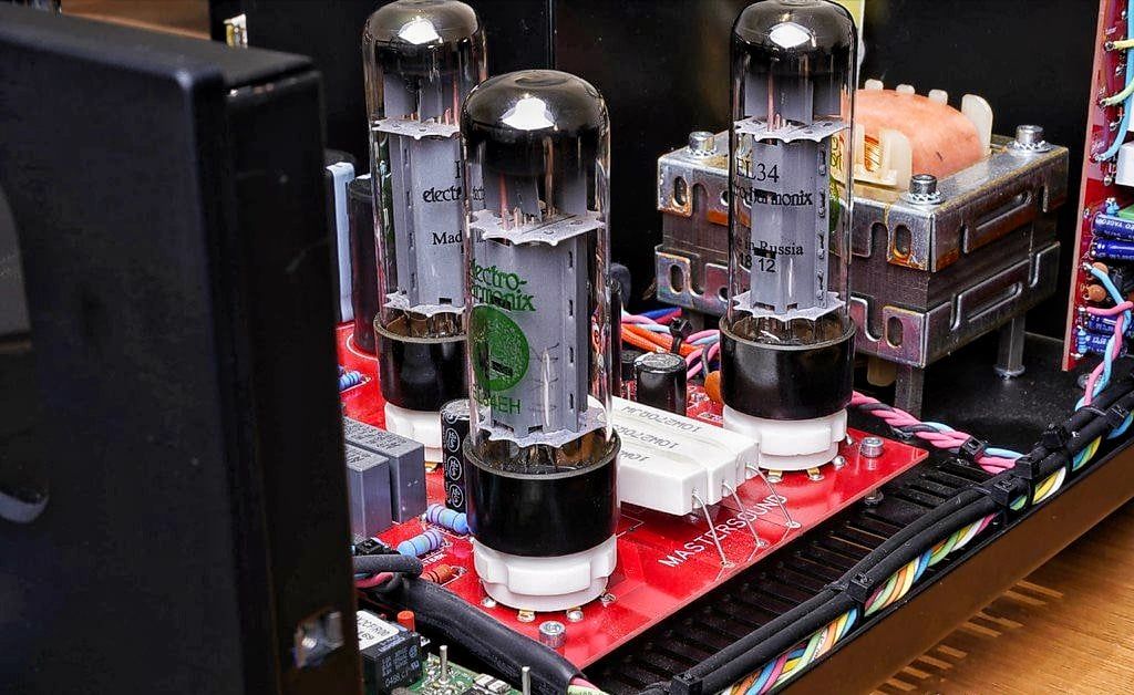 Amply nghe nhạc Mastersound Box R
