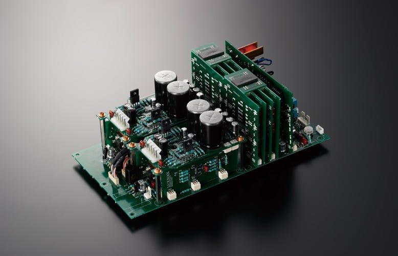 amply-nghe-nhac-luxman-c-700u-hien-dai-gia-tot