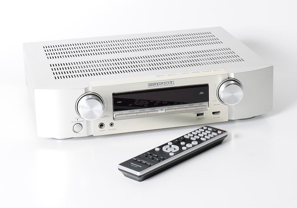 amply-xem-phim-Marantz-NR1603-gia-tot