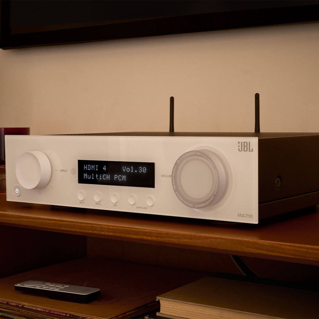 amply-xem-phim-jbl-ma710-chinh-hang