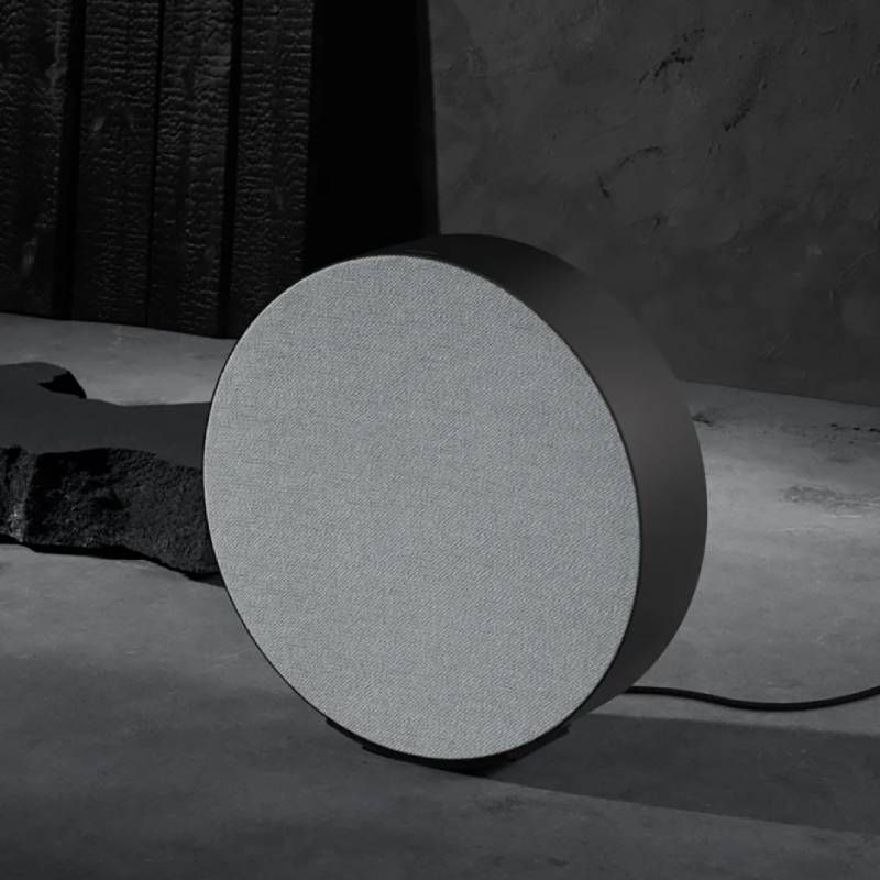 beosound-edge-anthracite-limited-edition-phu-hop-nguoi-yeu-cong-nghe