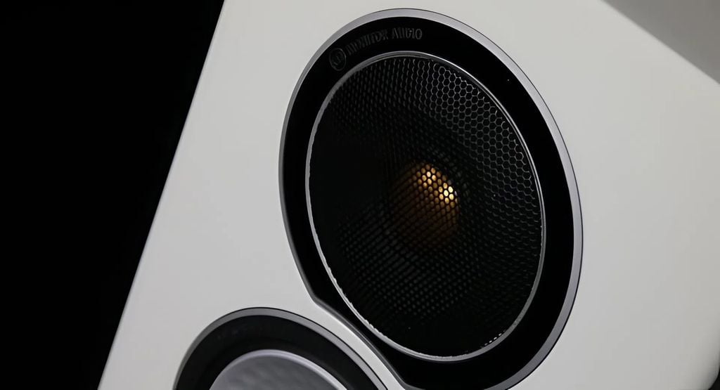 bo-loa-monitor-audio-silver-8-gia-tot