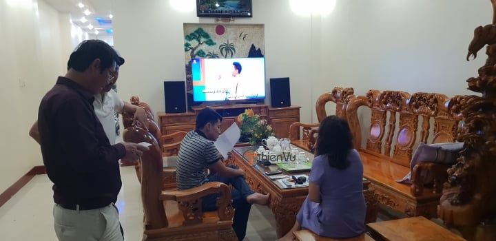 khách hàng trải nghiệm