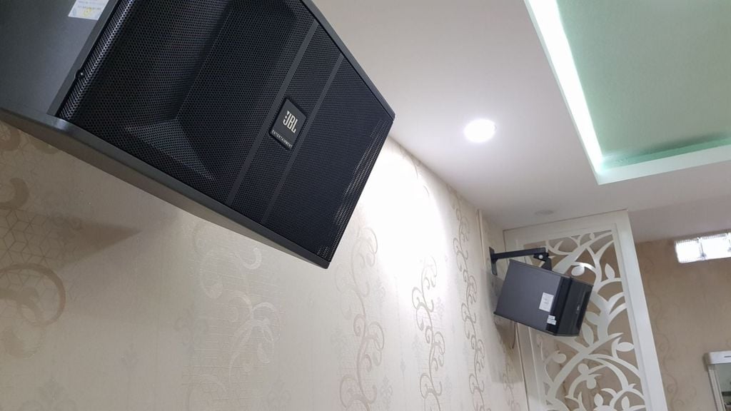 Loa Karaoke JBL KI-81 chính hãng giá tốt