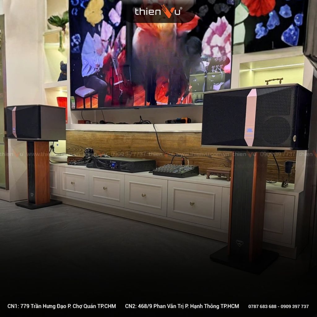 dan-karaoke-jbl-ki510-tva432022-thuc-te-1