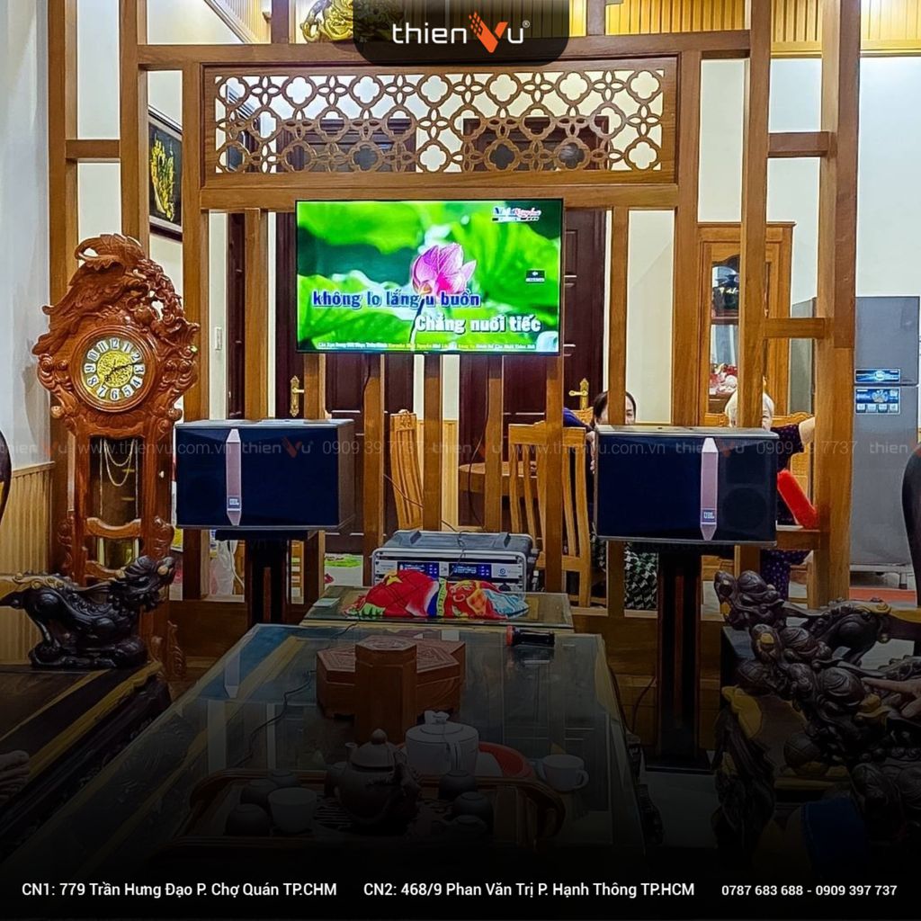dan-karaoke-jbl-ki512-thuc-te-1