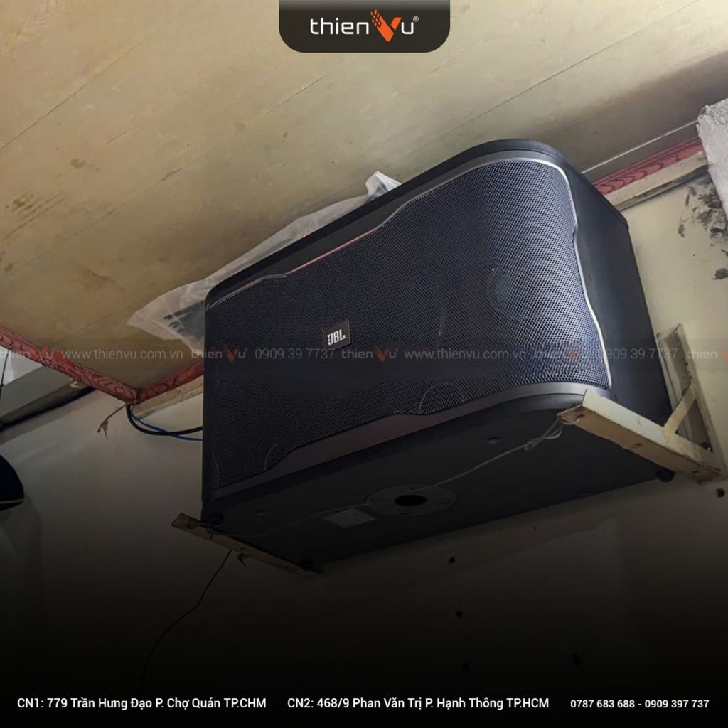dan-karaoke-jbl-rm210-thuc-te