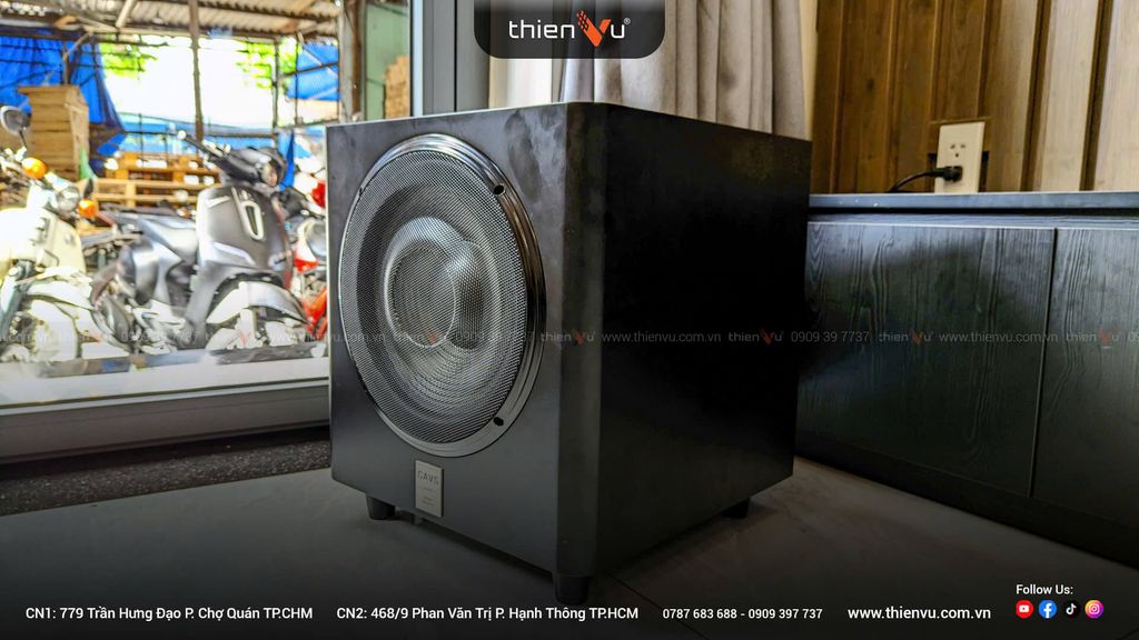 dan-karaoke-tai-phuong-vuon-lai-loa-subwoofer