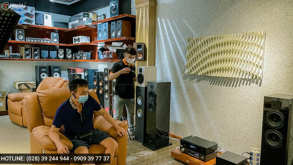 khach-test-amply-acram-thien-vu-audio