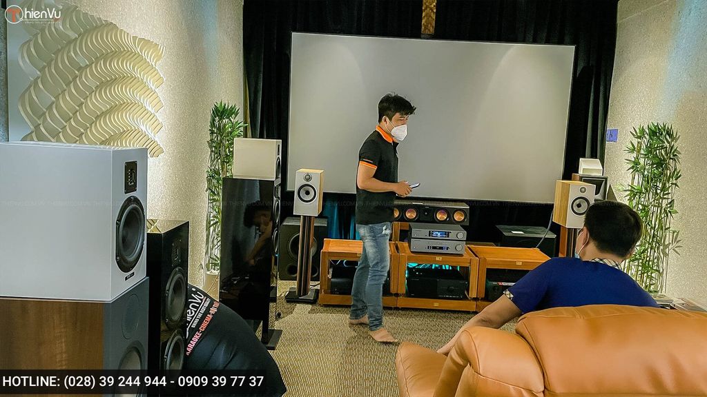 khach-test-amply-thien-vu-audio