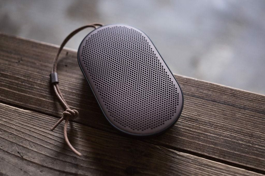 loa-bluetooth-BO-Beoplay-P2-chinh-hang