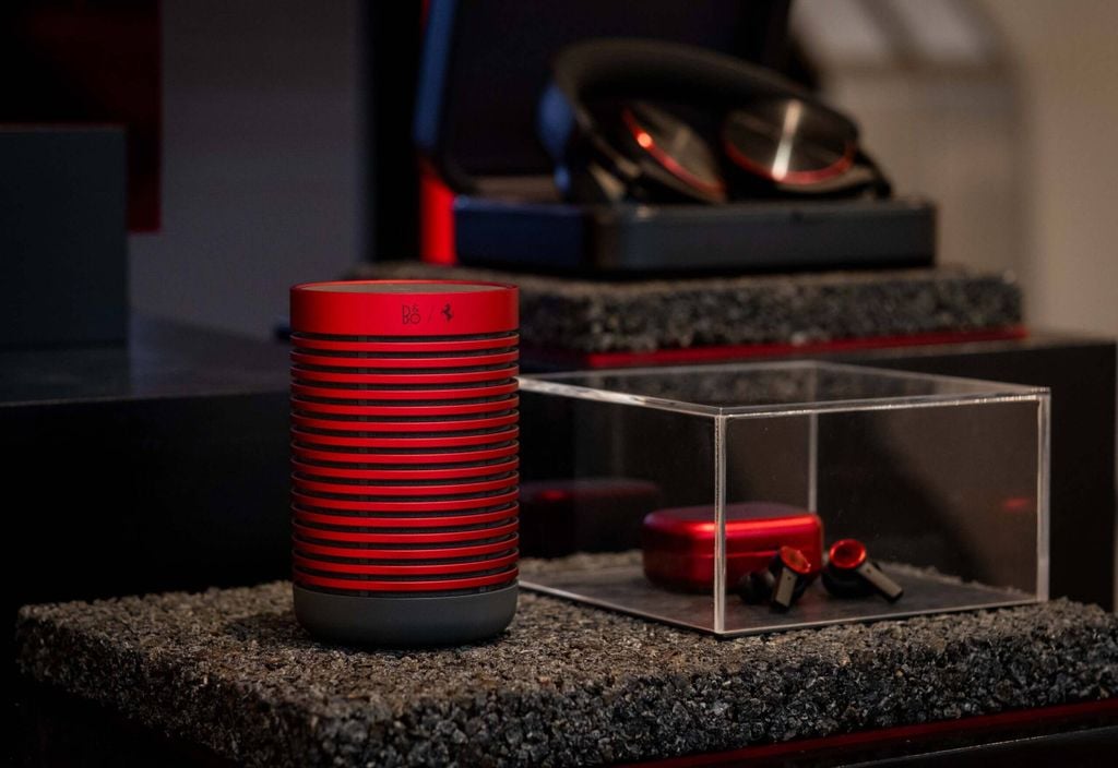 loa-bluetooth-b-o-beosound-explore-ferrari-hien-dai