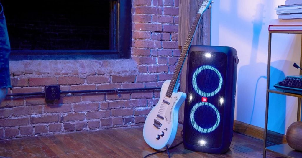 loa di động JBL Partybox 100