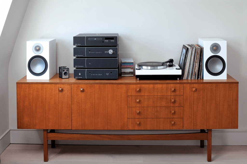 loa-bookshelf-monitor-audio-silver-100-3