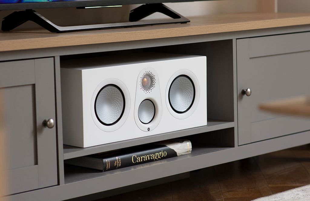 loa-center-monitor-audio-silver-c250-7g-trong-bo-dan-xem-phim-5-1