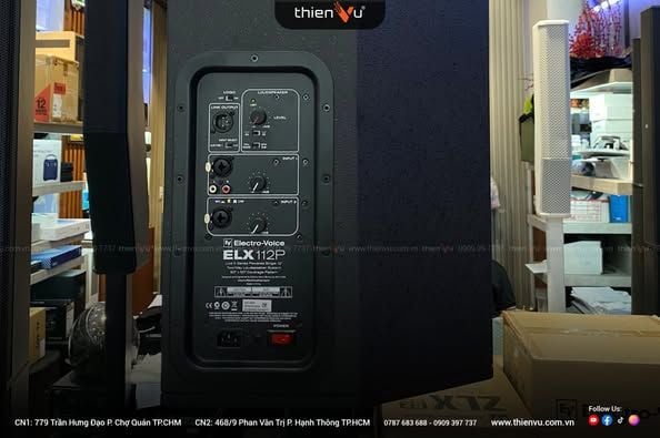 noi-mua-loa-electrovoice-elx-112-chinh-hang