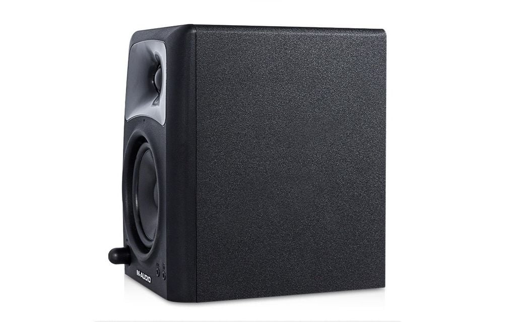loa-kiem-am-M-Audio-StudioPhile-av42-gia-tot-chat-luong
