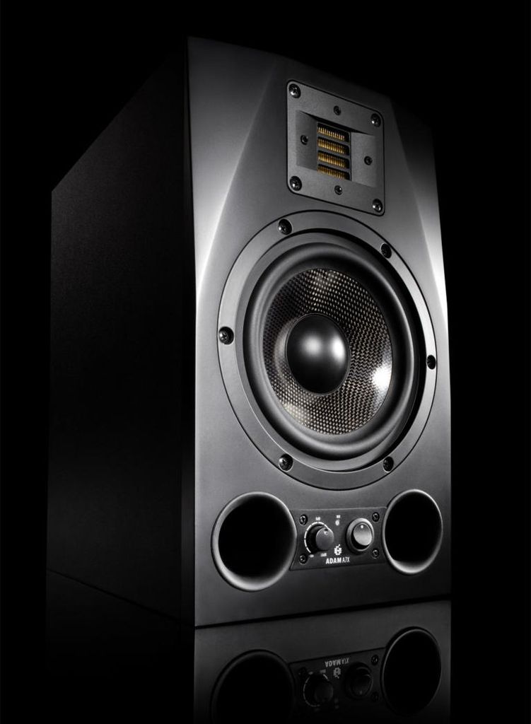 loa-kiem-am-adam-a7x-gia-tot