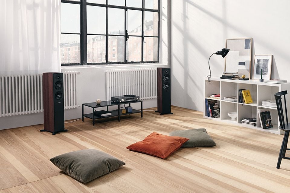 loa-nghe-nhac-hi-fi-hay-dynaudio-emit-30