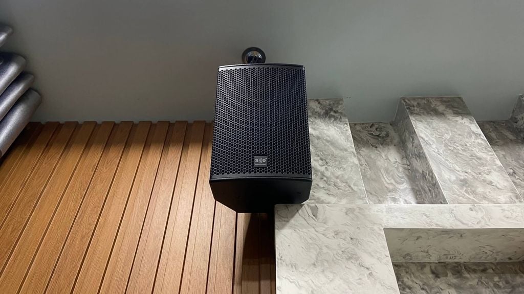 loa-se-audio-technok-cox-8-hien-dai