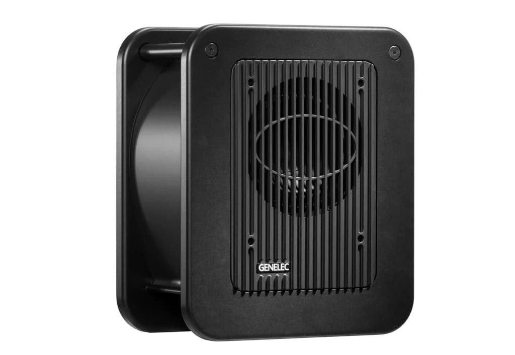 loa-sieu-tram-genelec-7050c-co-thiet-ke-doc-dao1